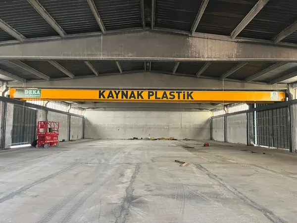 Kaynak Plastik - Çift Kirişli Gezer Köprülü Vinç projesi